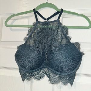NWOT VICTORIA’s SECRET PINK Gray Lace Halter Bra